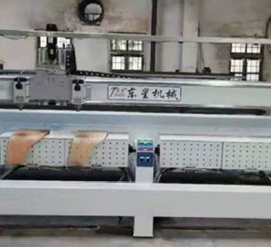 MÁY KHẮC ĐỊNH HÌNH GỖ UỐN CONG  (湾曲木仿形雕刻机 )